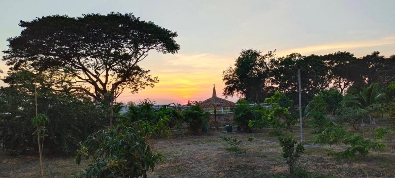 Hotel Ban Suan Khun Yai Phra Nakhon Si Ayutthaya Esterno foto